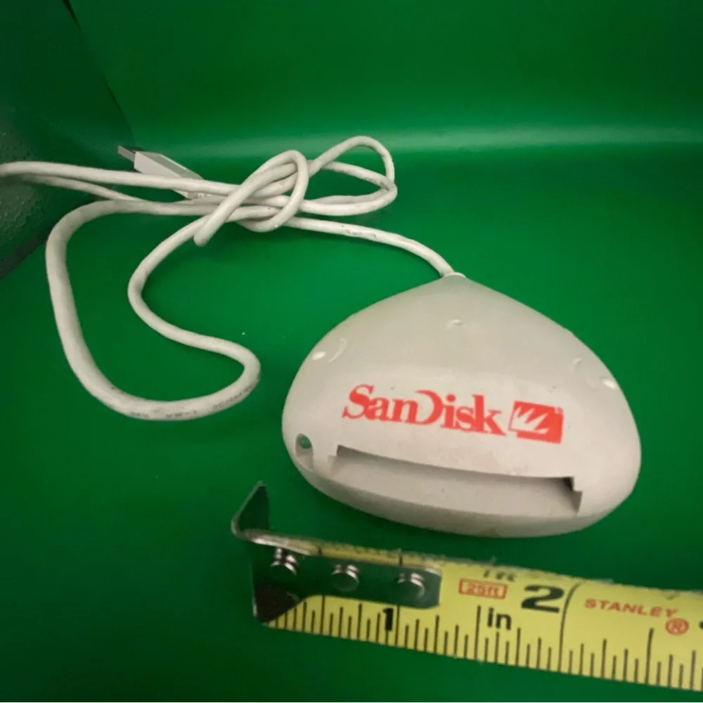 SanDisk Easy Mate